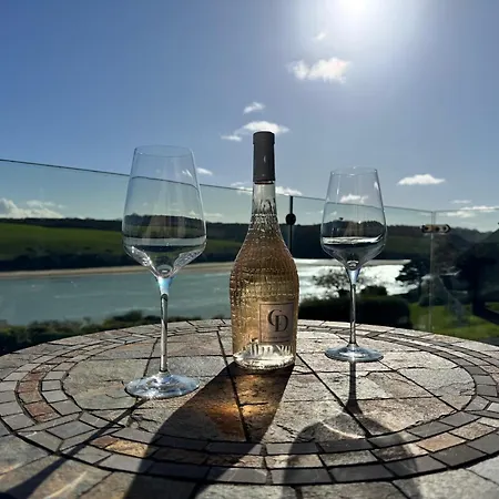 Holiday home Whispering Waters